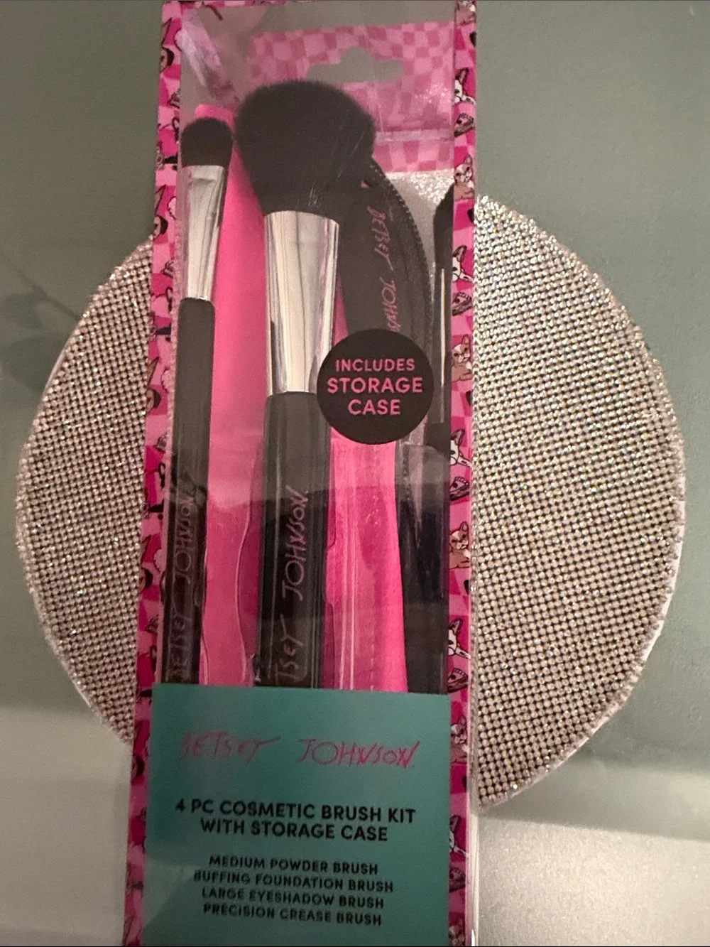 Betsey Johnson brushes storage